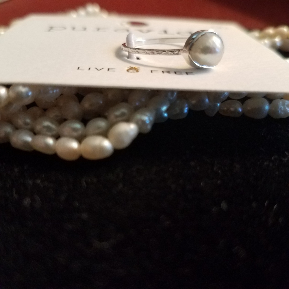 PuraVida Pretty in Pearl sterling silver RING